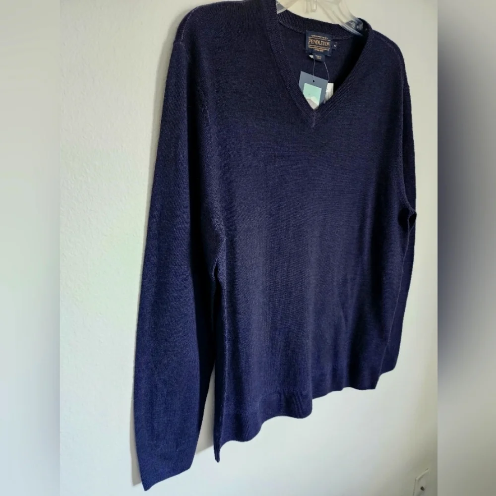 The Pendleton Magic Wash V-neck Pullover Wool Men's Sweater Sz M (NWT)